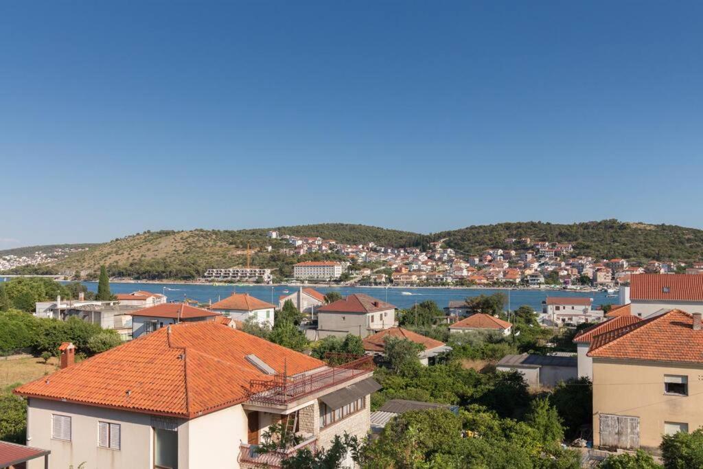 Apartman Lali - Updated 2br Near Old Town Trogir